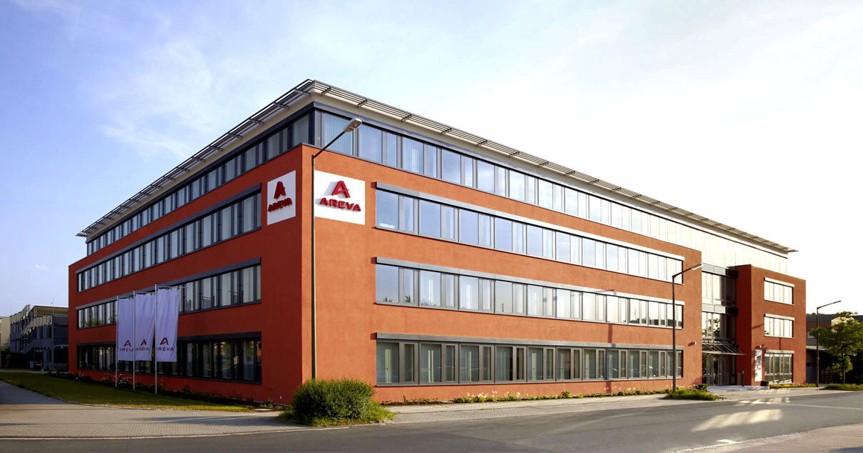 Wirth_grosserSlider_Buerobauten_AtriumErlangen2
