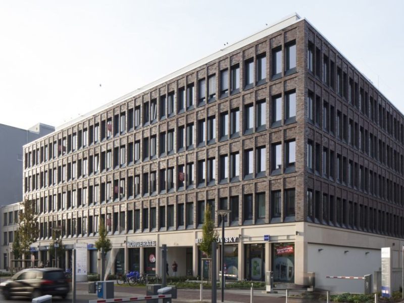 Wirth_grosserSlider_Spektrum_UKE_aussen