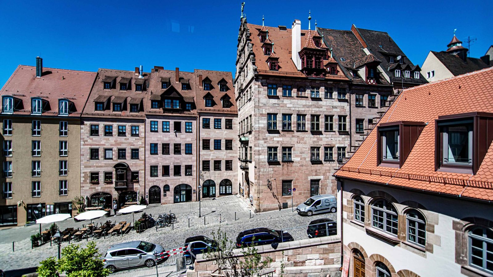 _ASP8568_2400px